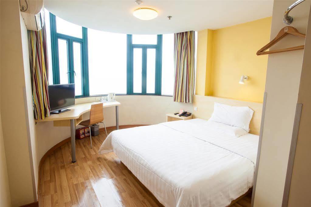 7 Days Inn Guangzhou Exterior photo